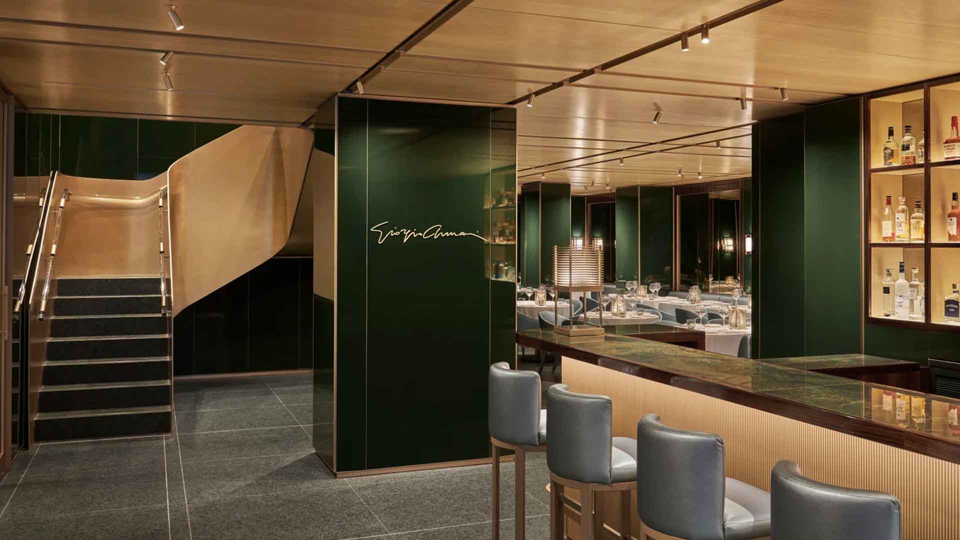 Dettaglio dell’interno del ristorante Armani a New York