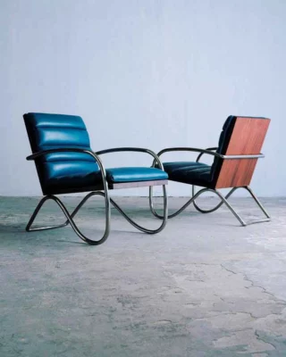 💥I brand di Galleria Cavour 1959 alla Milano Design Week 2025!

🛋️ SAINT LAURENT
Al Padiglione Visconti, Saint Laurent e Anthony Vaccarello portano alla luce quattro arredi inediti della pioniera del modernismo Charlotte Perriand. 

👕 RALPH LAUREN
Nel prestigioso palazzo di Via San Barnaba 27, Ralph Lauren Home svela le novità 2025.

🎋 GUCCI
Ai Chiostri di San Simpliciano, Gucci presenta Bamboo Encounters, un’installazione immersiva che rilegge il bambù come materiale simbolico e narrativo. 

🏡 ARMANI/CASA
Nella boutique di Corso Venezia 14, Armani/Casa presenta la sua nuova collezione.

👜 TOD’S
Durante il Fuorisalone, Tod’s celebra il Gommino, simbolo del brand, attraverso il progetto “Italian Hands”.

🕰️ PANERAI
Per il terzo anno consecutivo, Panerai è Official Time Keeper del Salone del Mobile. 
Il pop-up store a Rho Fiera accoglie i visitatori in un ambiente rinnovato.

🏺 VENINI
Venini celebra la sua anima artistica con una mostra d’eccezione: Mendini per nella nuova boutique Damiani di via Montenapoleone.
.
.
.
 💥Galleria Cavour 1959 brands at Milan Design Week 2025!

🛋️ SAINT LAURENT
At the Visconti Pavilion, Saint Laurent and Anthony Vaccarello bring to light four unpublished furnishings by the pioneer of modernism Charlotte Perriand.

👕 RALPH LAUREN
In the prestigious building at Via San Barnaba 27, Ralph Lauren Home unveils its 2025 novelties.

🎋GUCCI
At the Chiostri di San Simpliciano, Gucci presents Bamboo Encounters, an immersive installation that reinterprets bamboo as a symbolic and narrative material.

🏡 ARMANI/CASA
In the boutique at Corso Venezia 14, Armani/Casa presents its new collection.

👜 TOD’S
During Fuorisalone, Tod’s celebrates the Gommino, the symbol of the brand.

🕰️ PANERAI
For the third consecutive year, Panerai is the Official Time Keeper of the Salone del Mobile.
The pop-up store in Rho Fiera welcomes visitors in a renovated environment.

🏺 VENINI
Venini celebrates its artistic soul with an exceptional exhibition: Mendini for Venini inside the new Damiani boutique on Via Montenapoleone.
.
.
.
#galleriacavour1959 #milanodesignweek #fuorisalone #luxurybrand #designlover
